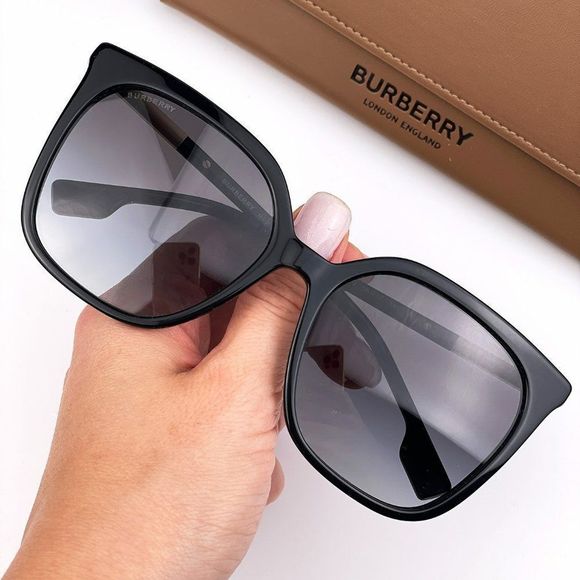 Burberry BE4347 EMILY 30018G Sunglasses Black Gray Gradient Square Women - Picture 1 of 10